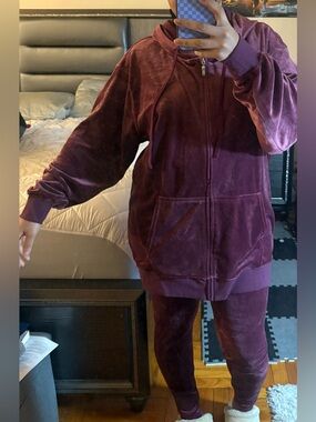 Fashion Nova Women's Velvet Track Jogger Set in Deep Burgundy